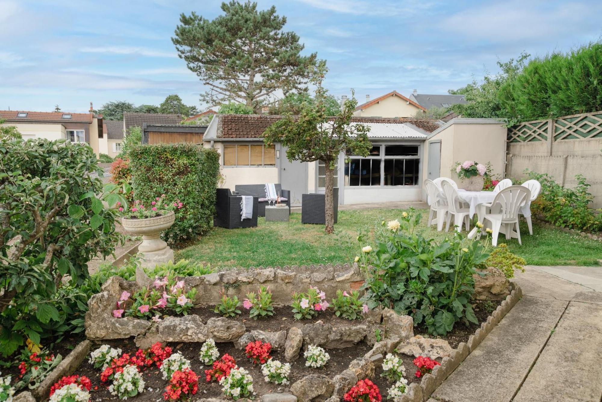 5 Min Chateau Charmante Maison Et Son Jardin Prive 凡尔赛 外观 照片