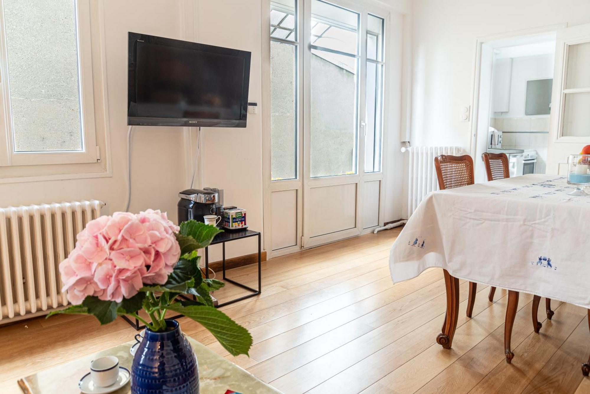 5 Min Chateau Charmante Maison Et Son Jardin Prive 凡尔赛 外观 照片
