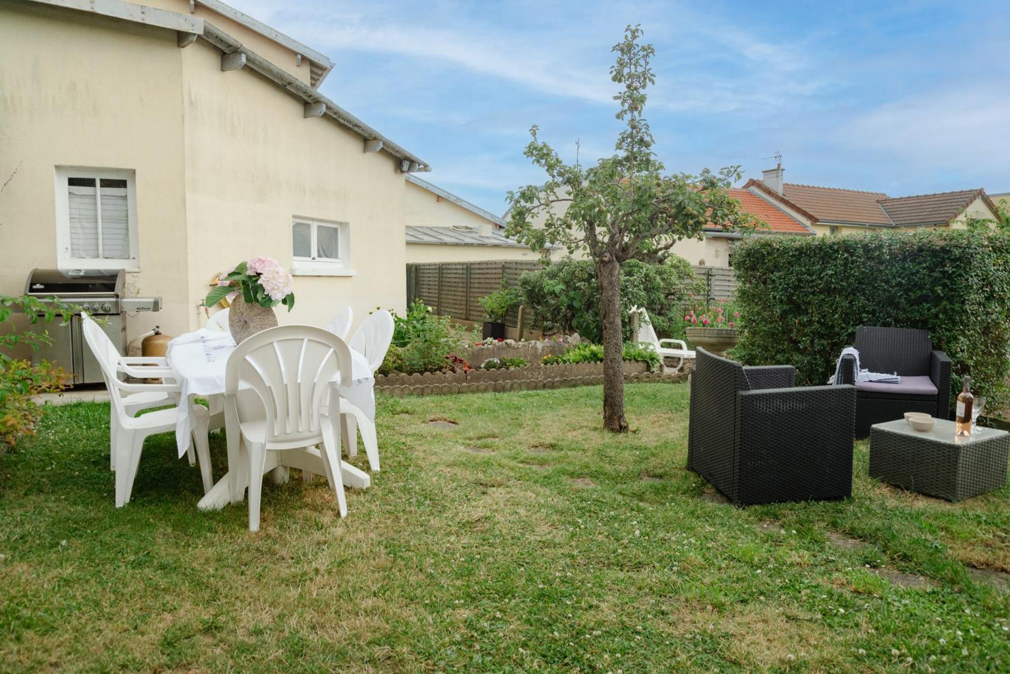 5 Min Chateau Charmante Maison Et Son Jardin Prive 凡尔赛 外观 照片